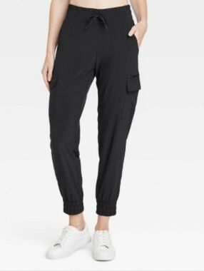 All In Motion Women’s Active Black Cargo Jogger Pants Mid Rise NWT
